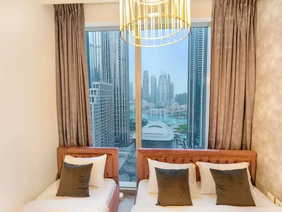 Panoramic Full Fountain,Opera& Burj Sky View 4Br Apt Dubai 0*,  United Arab Emirates