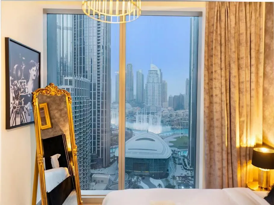 Panoramic Full Fountain,Opera& Burj Sky View 4Br Apt Dubai Apartment