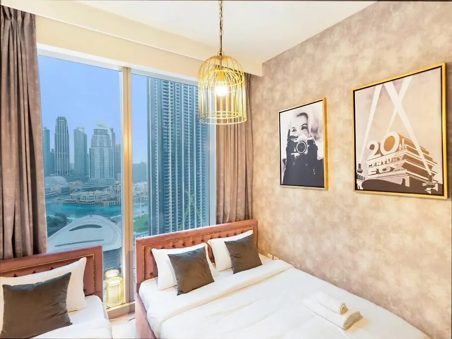 Panoramic Full Fountain,Opera& Burj Sky View 4Br Apt Dubai 0*,  United Arab Emirates